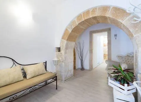 Lovely House In Ortigia Daire Siraküza